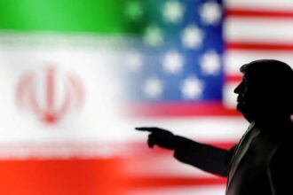 ترمب: إيران تواصلت للتفاوض وسط تحركات أميركية محتملة والعالم يراقب احتجاجات طهران