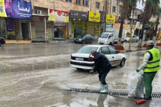 بلدية الرمثا تعمل على مدار الساعة لمواجهة آثار المنخفض الجوي