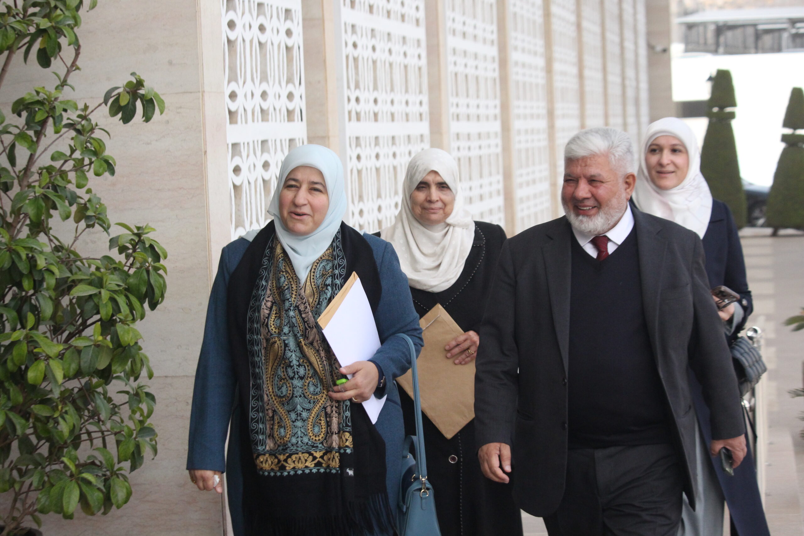 النواب يستكملون مناقشة قانون الكاتب العدل "صور"