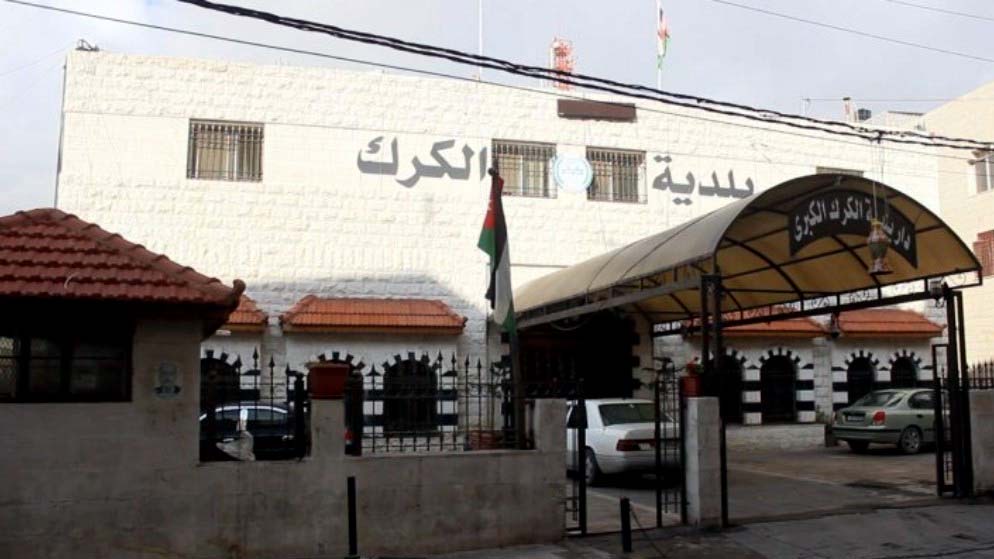 رئيس بلدية الكرك الكبرى: التعامل مع جميع الملاحظات والبلاغات خلال المنخفض الجوي