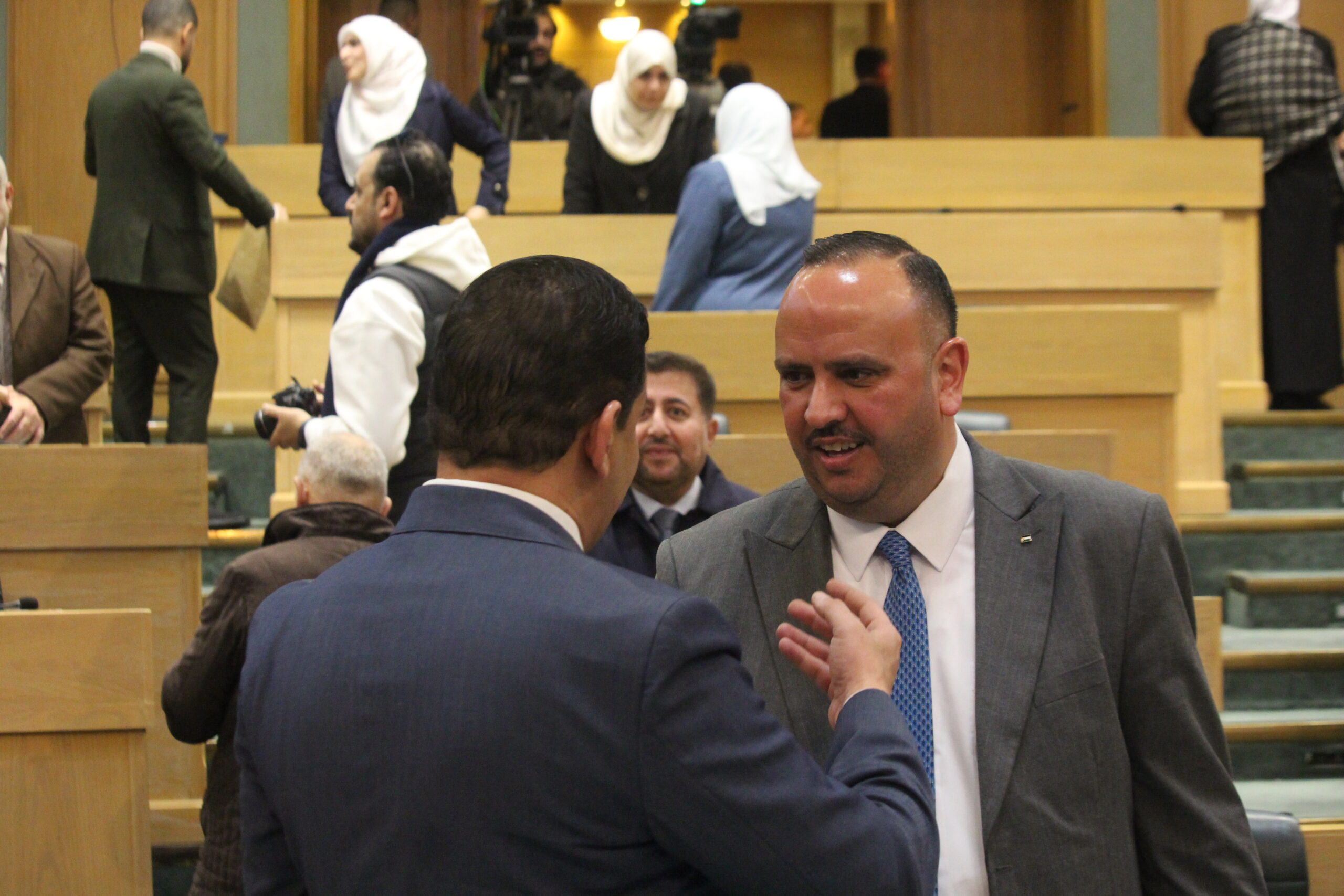 النواب يستكملون مناقشة قانون الكاتب العدل "صور"