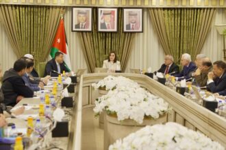 مبادرة الحوار الوطني الشبابي تلتقي مركز تطوير الأعمال لدعم ريادة الشباب وتمكينهم اقتصادياً