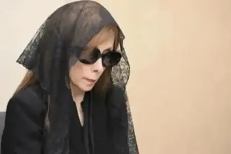 فيروز تودّع نجلها هلي الرحباني… حزن صامت يلامس قلوب محبيها