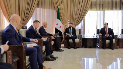 المبعوث الأميركي يحذر من تصعيد حلب ويشدد على دعم المرحلة الانتقالية السورية