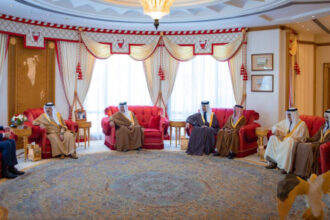 عاجل| الملك حمد والصفدي يؤكدان عمق العلاقات الأخوية بين الأردن والبحرين