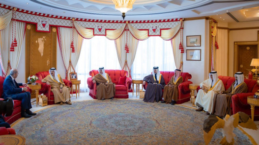 عاجل| الملك حمد والصفدي يؤكدان عمق العلاقات الأخوية بين الأردن والبحرين