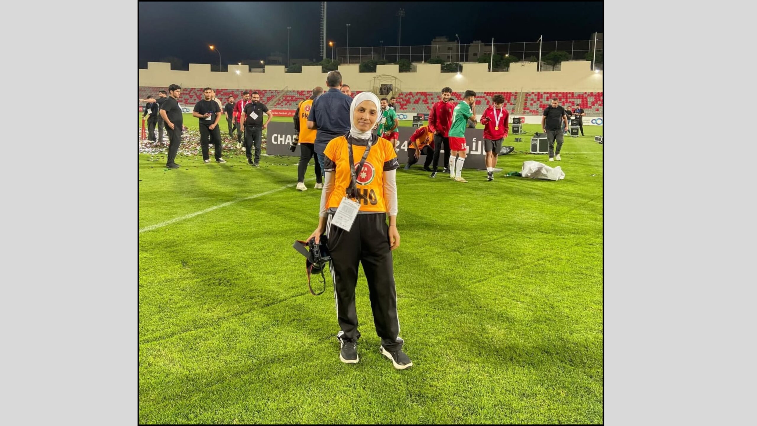 صورة حول : من مدرجات الملاعب إلى منصات الإنجاز الدولي.. المصوّرة الأردنية هند المصري تتألق لعام 2025 من مدرجات الملاعب إلى منصات الإنجاز الدولي.. المصوّرة الأردنية هند المصري تتألق لعام 2025