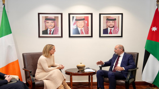 الصفدي وماكنتي يؤكدان متانة العلاقات الأردنية الإيرلندية وتكثيف الجهود لوقف التصعيد في المنطقة