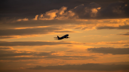 هيئة الطيران المدني والملكية الأردنية تبحثان تعزيز التعاون لدعم الناقل الوطني