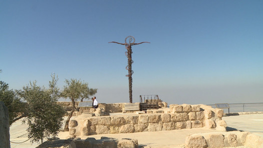 جبل نيبو يستقطب أكثر من 234 ألف زائر بارتفاع يتجاوز 25% خلال 11 شهرًا