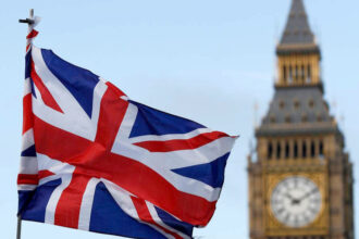 بريطانيا ترحب بالمرحلة الثانية لخطة السلام في غزة وتدعو للحفاظ على الزخم الإنساني