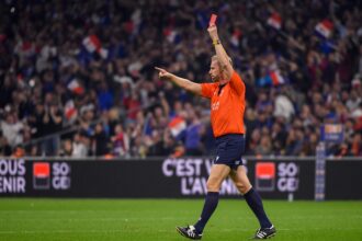 لويس إنريكي يرحب بـ«البطاقة البرتقالية» لتطوير كرة القدم وتعزيز الإثارة