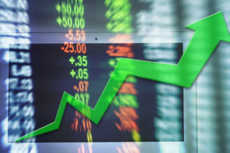 أسهم التكنولوجيا تدفع أسواق آسيا لمستويات قياسية وسط نتائج قوية لشركة رقائق