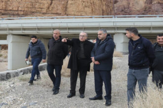 وزير الأشغال يتفقد جسور طريق البحر الميت ويأمر بتدعيم الحمايات المتضررة بعد السيول