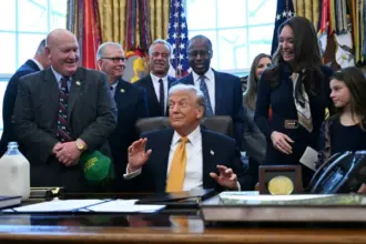 إعلام عبري: تصريحات ترمب عن توقف القتل في إيران «مضللة»