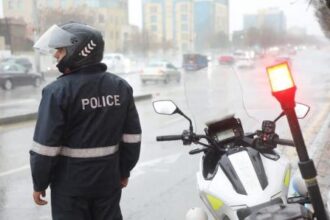 ضبط سائق تكسي غير مرخص في وسط البلد وتحذير من مخاطر القيادة دون ترخيص