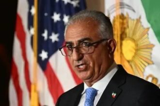 رضا بهلوي يتعهد بالعودة إلى إيران وسط احتجاجات متصاعدة وتوتر دولي