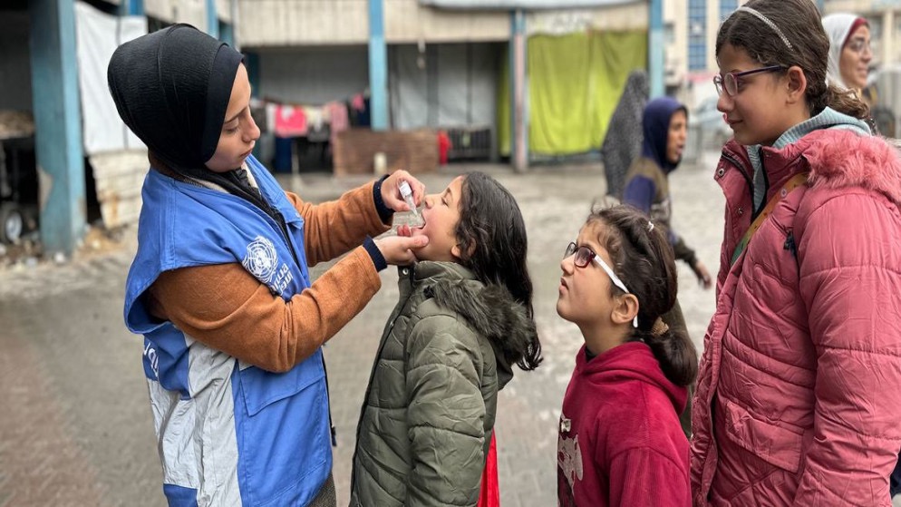 الأونروا تبدأ حملة تحصين حاسمة للأطفال في غزة وسط أزمة صحية غير مسبوقة