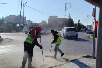 حملة نظافة مشتركة لبلديتي جرش الكبرى وبني عبيد