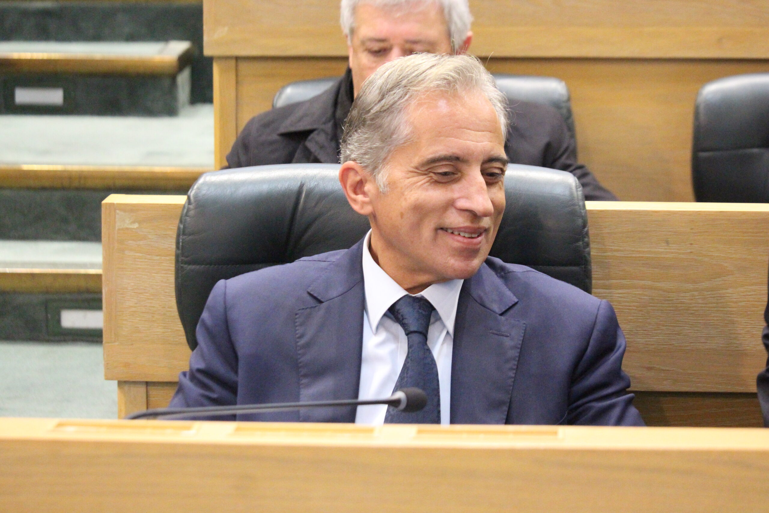 بالصور والفيديو… لقطات قبيل انطلاق جلسة النواب اليوم