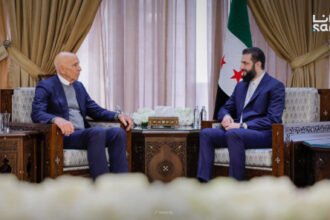 الشرع يبحث مع المبعوث الأميركي وحدة سوريا وتعزيز التعاون