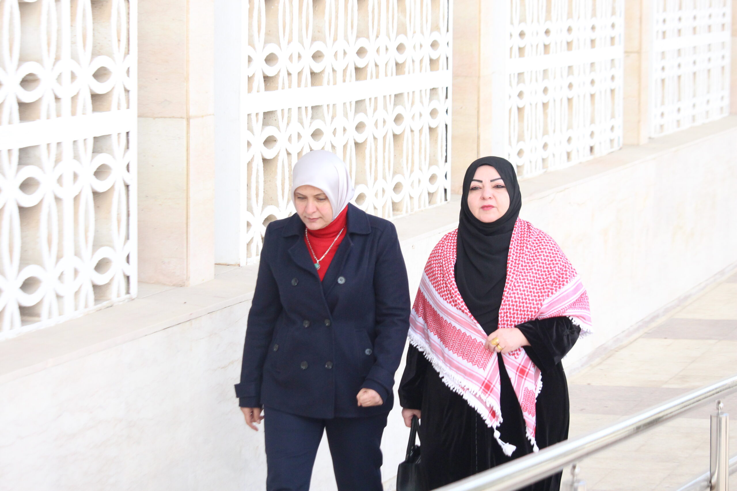 بالصور والفيديو… لقطات قبيل انطلاق جلسة النواب اليوم