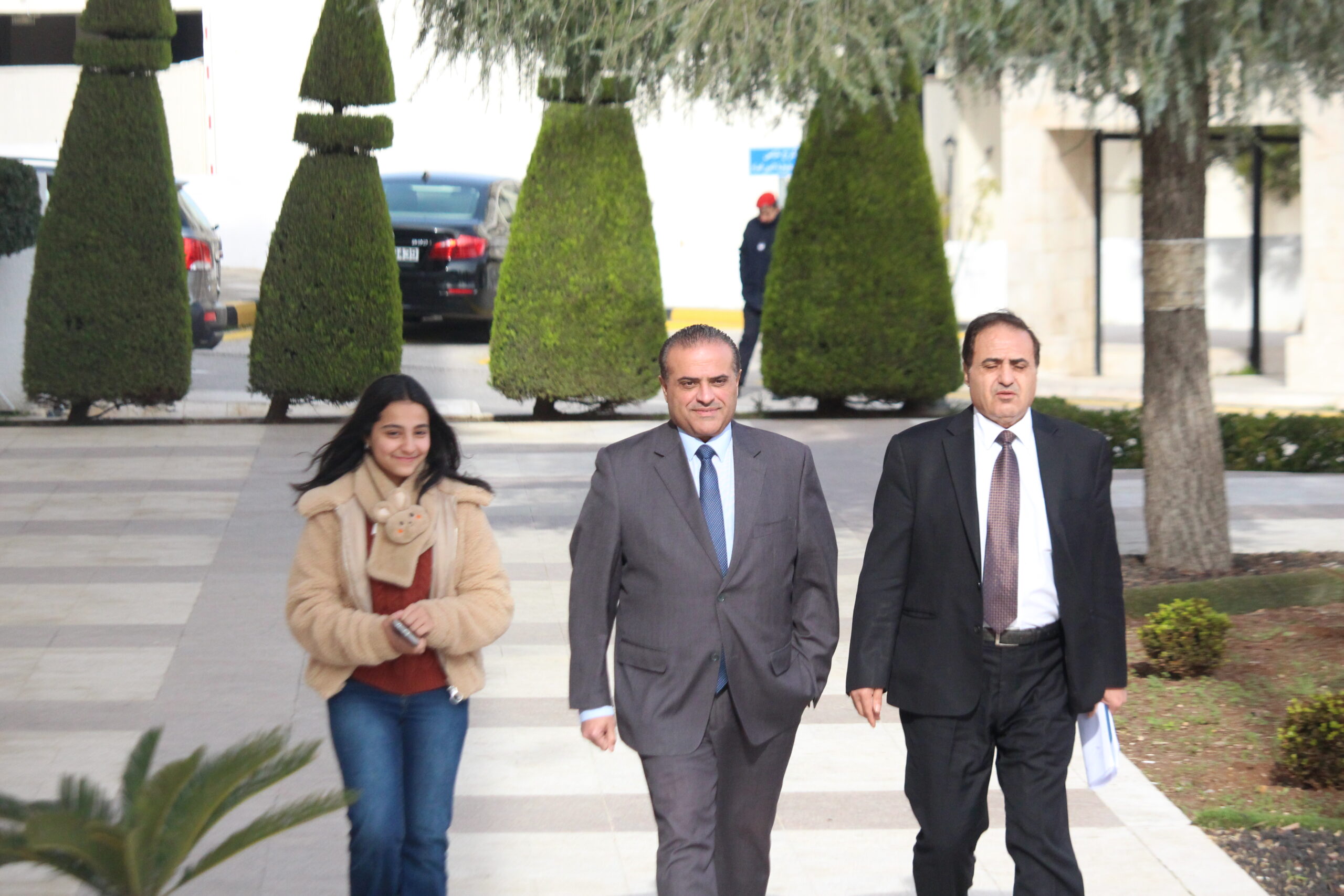 بالصور والفيديو… لقطات قبيل انطلاق جلسة النواب اليوم