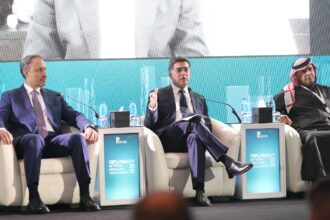 خبراء: الإعلام المحترف أداة أساسية لتعزيز الاستثمار والصورة الذهنية للدول