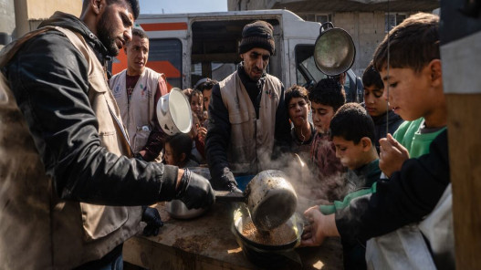 مساعدات غذائية لأكثر من مليون شخص شهريًا مع مرور 100 يوم على وقف النار في غزة