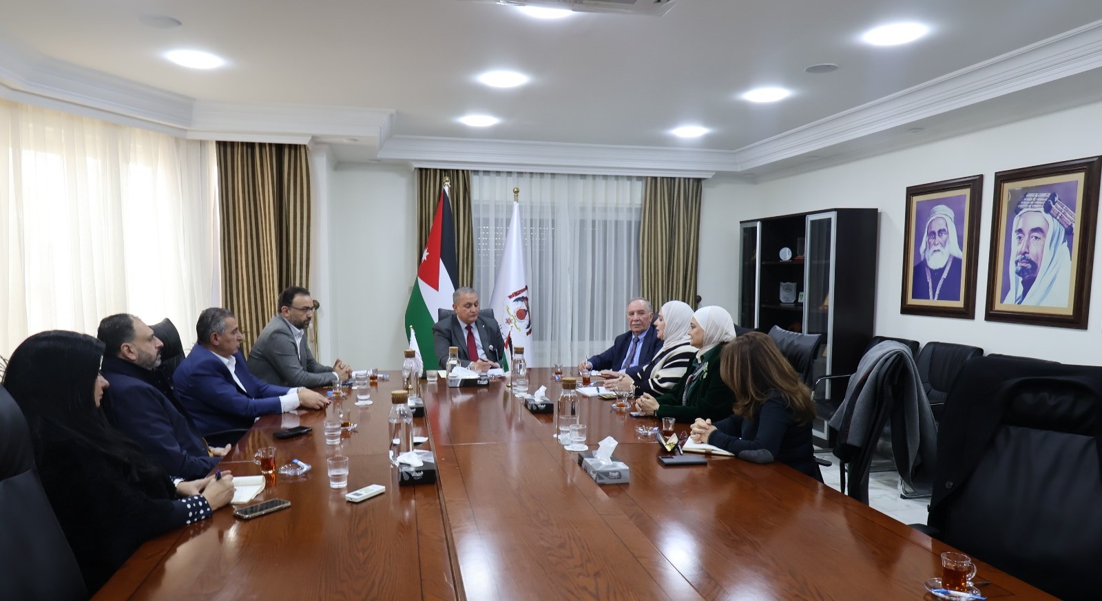 وزير البيئة يبحث مع نادي خريجي الكلية العلمية الإسلامية تعزيز الشراكة في مبادرات التطوع والنظافة