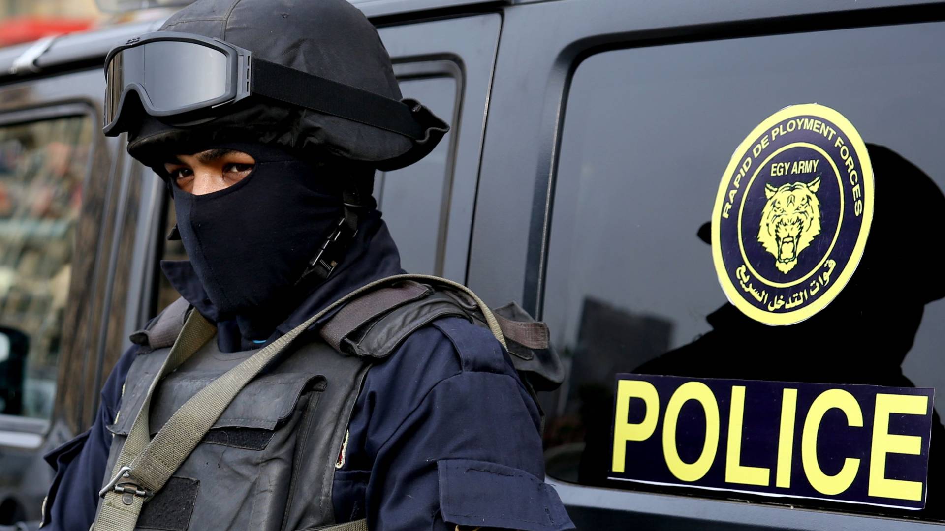 صدمة في الإسكندرية: العثور على أربع جثث أطفال على يد والدهم