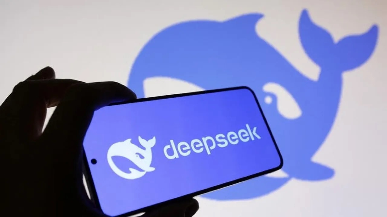 باحثون يشككون في تقنية «DeepSeek-OCR» لمعالجة النصوص الطويلة
