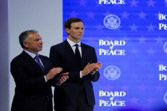 مبعوثا أمريكا في إسرائيل لبحث إعادة إعمار غزة وتشكيل "مجلس السلام" برؤية ترامب