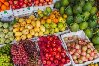 أسعار الخضار والفواكه بالسوق المركزي