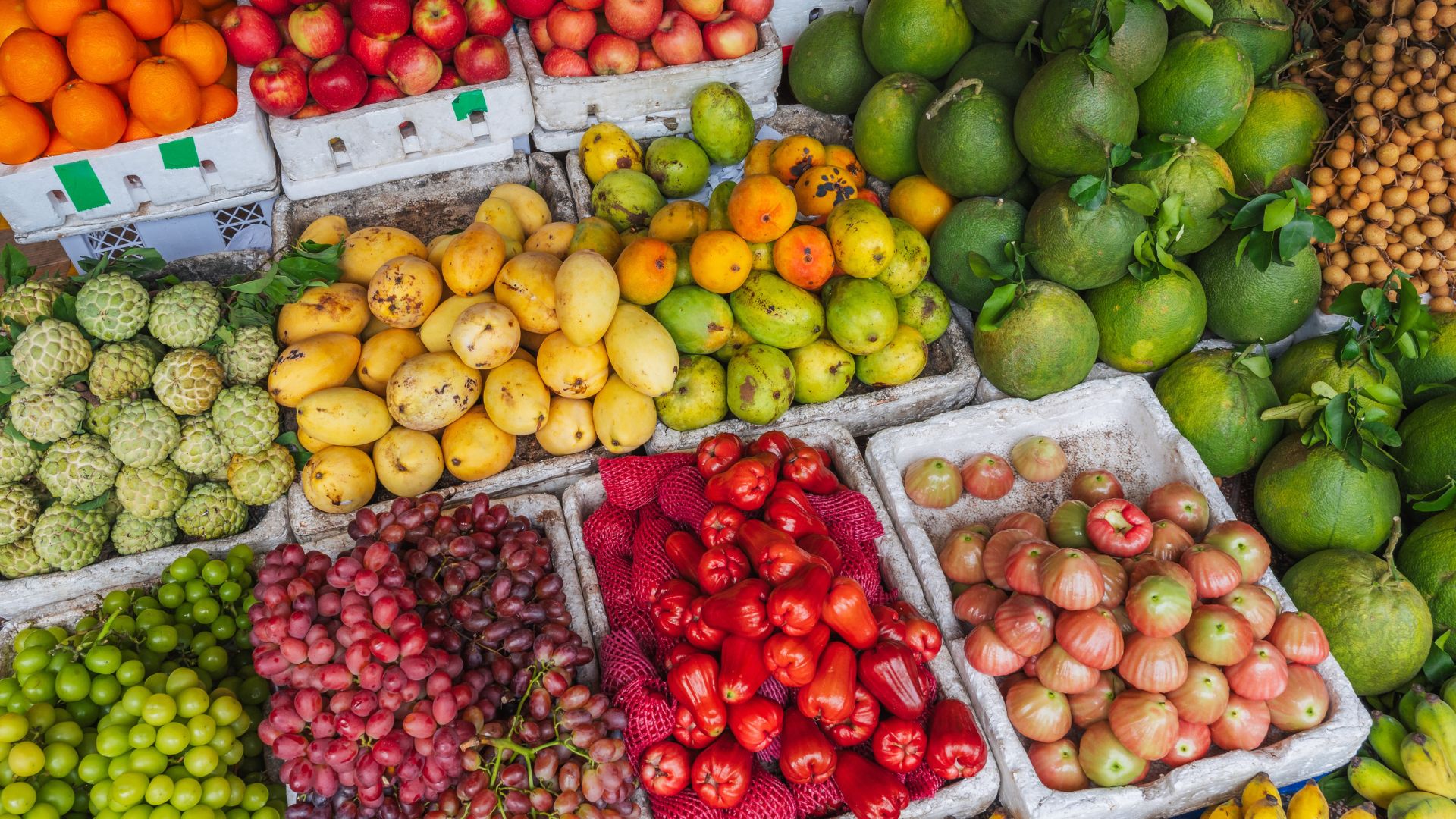 أسعار الخضار والفواكه بالسوق المركزي