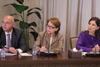 رئاسة الوزراء تعقد ورشة لتوضيح خطوات تنفيذ البرنامج التنفيذي الثاني لتحديث القطاع العام (2026-2029)