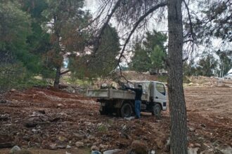 حملة نظافة شاملة في منطقة السبطة بجرش للحد من الإلقاء العشوائي للنفايات