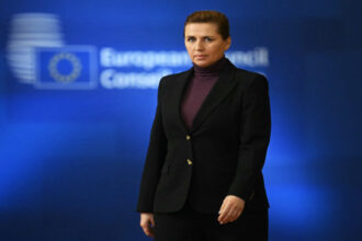 رئيسة وزراء الدنمارك تؤكد الاتفاق على وجود دائم لحلف الناتو حول غرينلاند