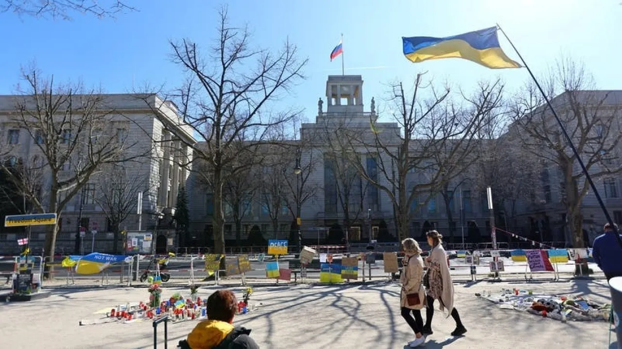 ألمانيا تطرد دبلوماسياً روسياً بتهمة التجسس وسط توتر متصاعد في العلاقات الثنائية