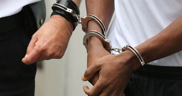 الأمن يضبط شابين سلبا 500 دينار في عمان