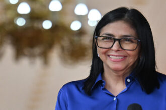 تحذير ماركو روبيو: رئيسة فنزويلا قد تواجه “مصير مادورو” إن لم تلتزم بمطالب واشنطن