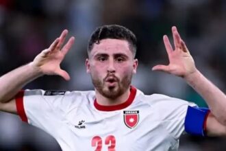 العزايزة يرفض عرضًا إماراتيًا للتجنيس ويتمسك بتمثيل النشامى