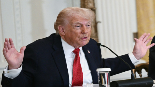 صورة حول : ترامب: أسطول بحري يتجه نحو إيران ترامب: أسطول بحري يتجه نحو إيران