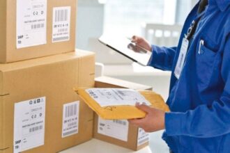 الحكومة تطبق ضريبة مبيعات 16% على الطرود البريدية الصغيرة