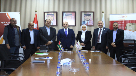 صورة حول : البريد الأردني يطلق خدمات جديدة نوعية وإلكترونية البريد الأردني يطلق خدمات جديدة نوعية وإلكترونية