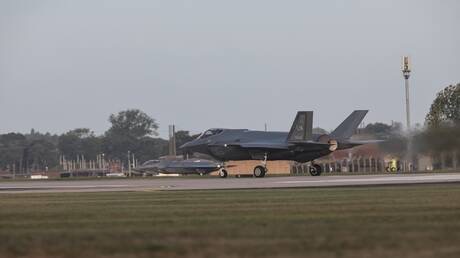 تحرك مفاجئ للمقاتلات الأمريكية "إف-35" نحو أوروبا والشرق الأوسط