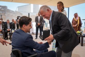 الأردنيون يحتفلون بذكرى ميلاد الملك عبد الله الثاني: دعم مستمر للشباب والريادة