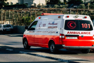 استشهاد شاب فلسطيني وإصابة آخر خلال اقتحام الاحتلال بلدة الظاهرية بالخليل