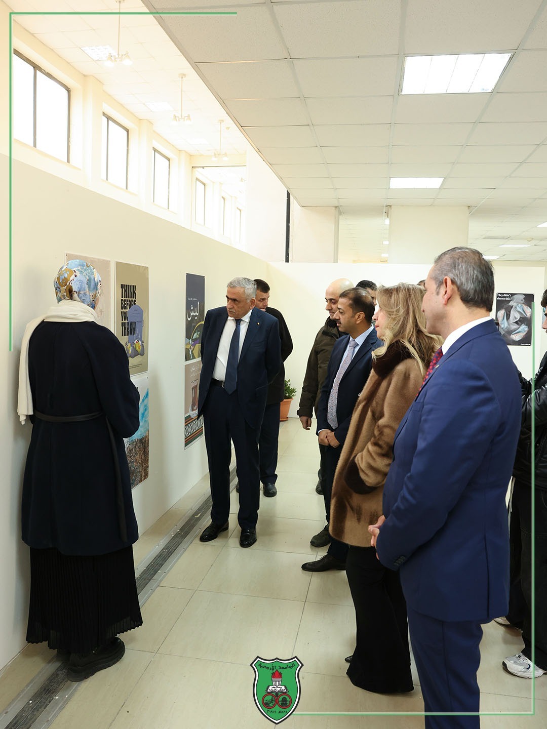 افتتاح معرض كلية الفنون والتصميم بالجامعة الأردنية لعرض 130 لوحة بيئية لطلاب الكلية