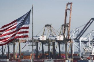اتساع العجز التجاري الأميركي في تشرين الثاني بأكبر وتيرة منذ 34 عاماً